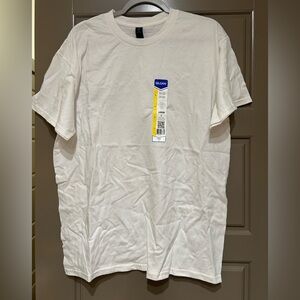 Gildan Men's Classic Cream Tee